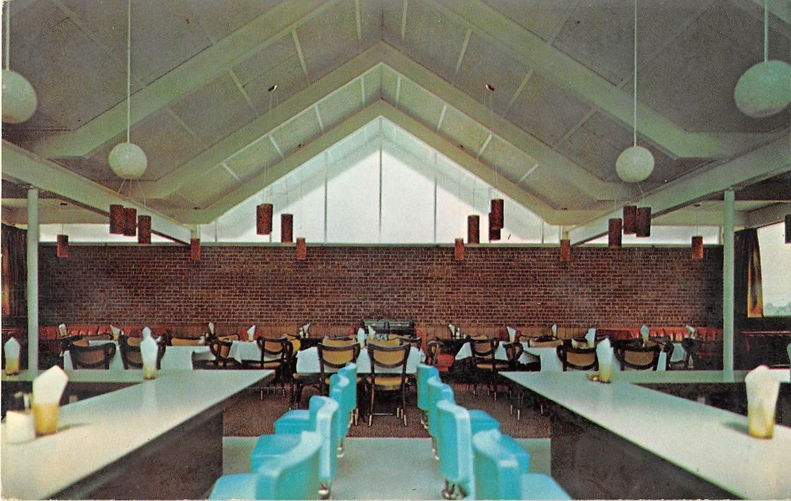 Kingdom City Missouri Poplar Tree Restaurant Interior View Vintage PC