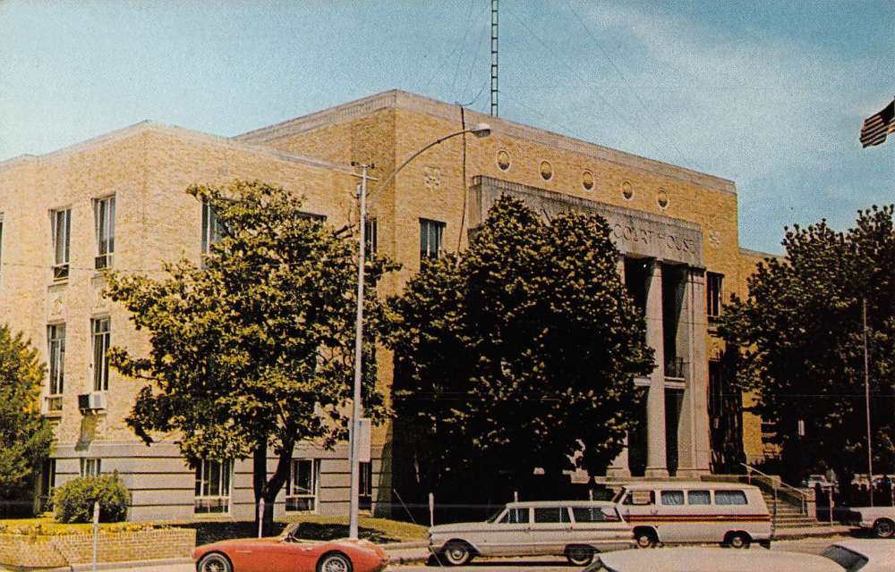 Missouri Dunklin Court House Street View Vintage Postcard