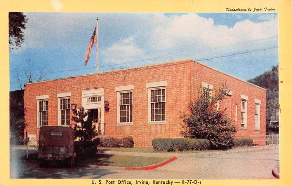 Kentucky Kentucky Post Office Street View Vintage Postcard K54104