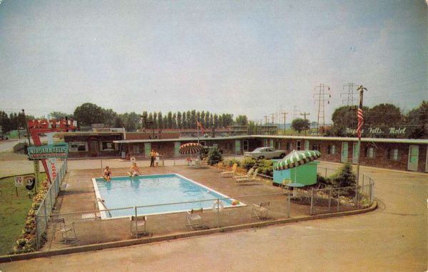 Niagara Falls New York Motel Pool View Vintage Postcard K99124