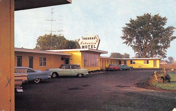 Massena New York Lakeview Motel Street View Vintage Postcard K99174