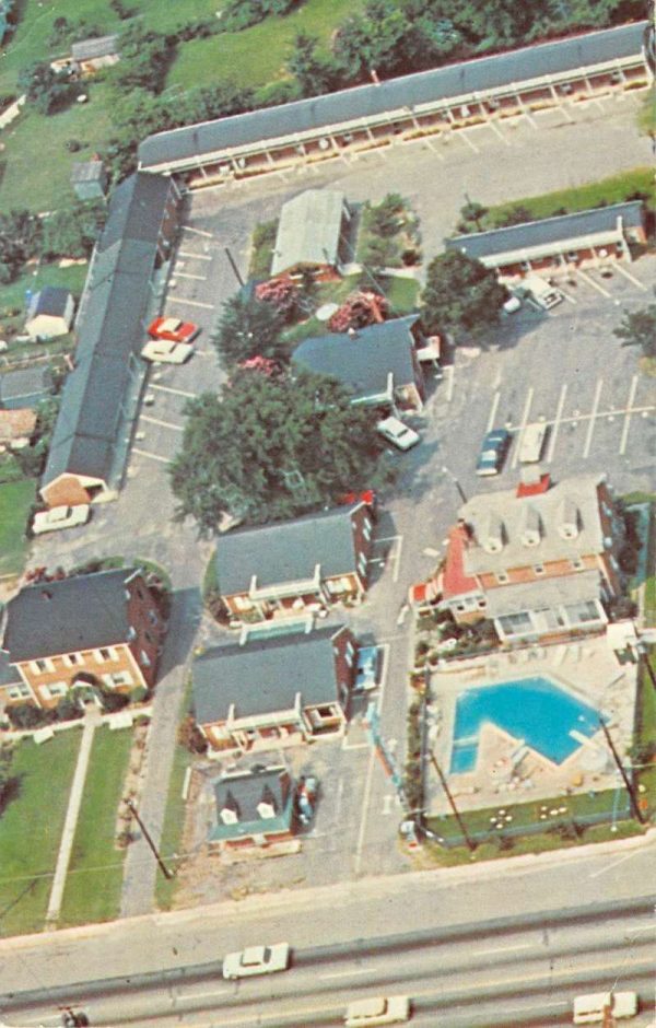 Colonial Heights Virginia Roses Of Picardy Motel Vintage Postcard K99969