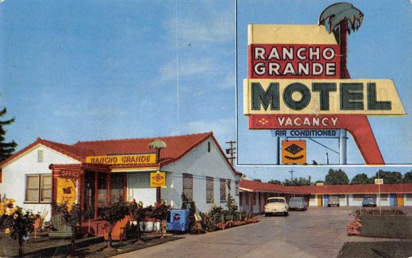 Lodi California Rancho Grande Motel Street View Vintage Postcard K101507