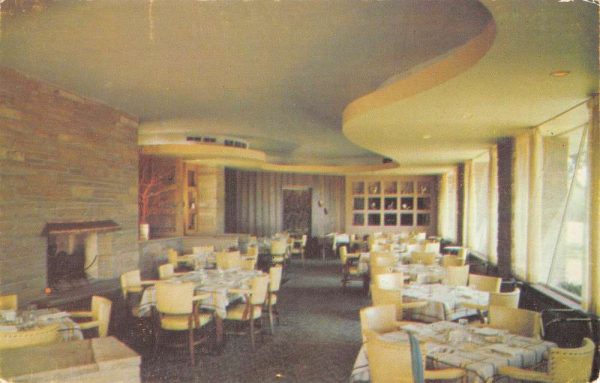 Saint Joseph Michigan Win Schuler Restaurant Terrace Room Postcard K101613