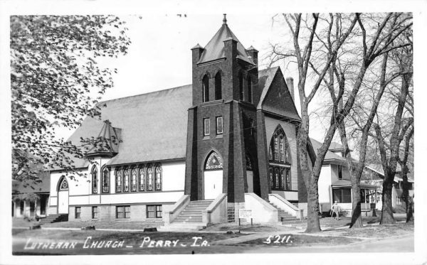 Perry Iowa Lutheran Church Real Photo Antique Postcard K103375