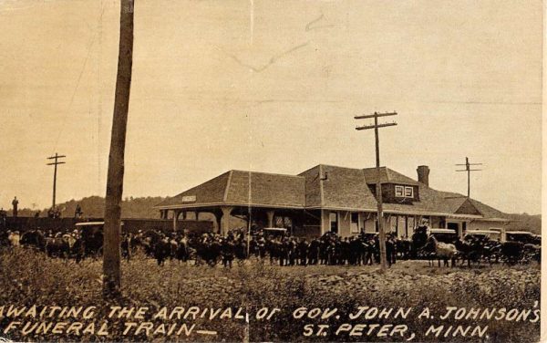 St Peter Minnesota Waiting For Funeral Train Scene Antique Postcard K103779