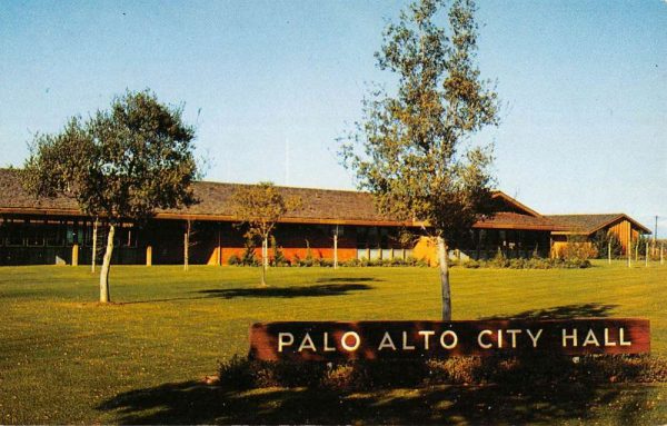 Palo Alto California City Hall Street View Vintage Postcard K103953