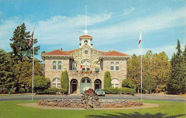 Sonoma California City Hall Street View Vintage Postcard K103954