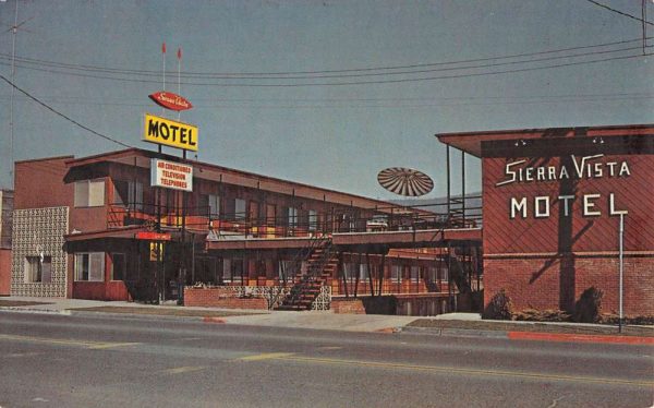 Susanville California Sierra Vista Motel Street View Vintage Postcard K104593