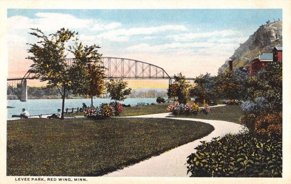 Red Wing Minnesota Levee Park Scenic View Antique Postcard K105256