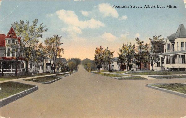 Albert Lea Minnesota Fountain Street Scene Antique Postcard K105278