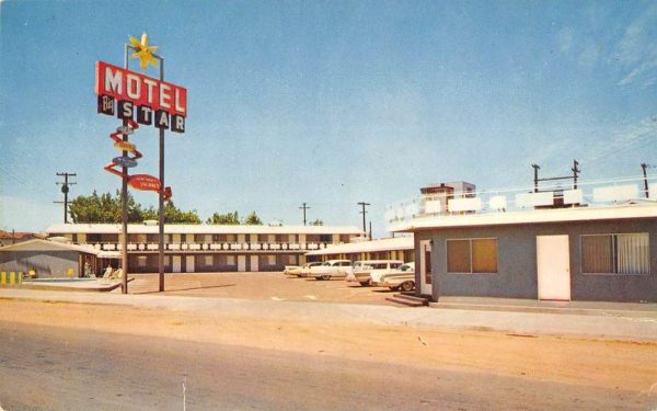 Fresno California Big Star Motel Street View Vintage Postcard KA688599