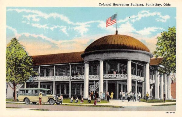 Put-in-Bay Ohio Colonial Recreation Building Vintage Postcard JE229500