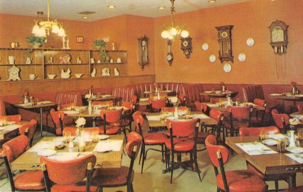 Hollywood California Tick Tock Restaurant Dining Room Vintage Postcard JE229530