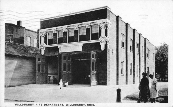 Willougby Ohio Fire Department Exterior Vintage Postcard JF686328