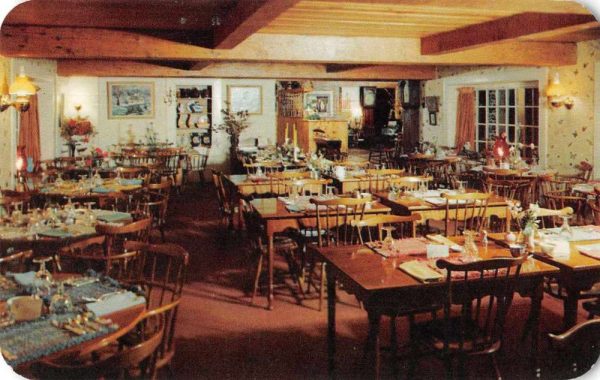 Fleetwood Pennsylvania The Glockenspiel Restaurant Vintage Postcard JE359752