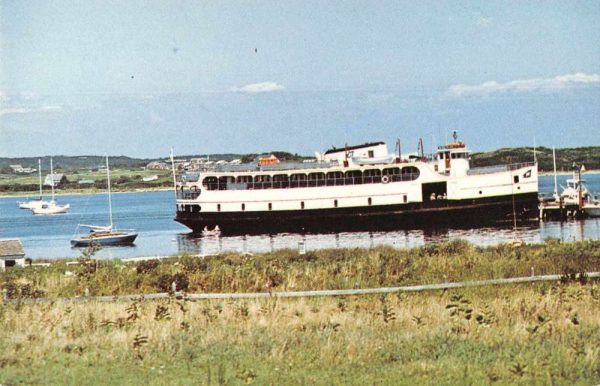 Block Island Rhode Island New Harbor London Ferry Vintage Postcard JF360118