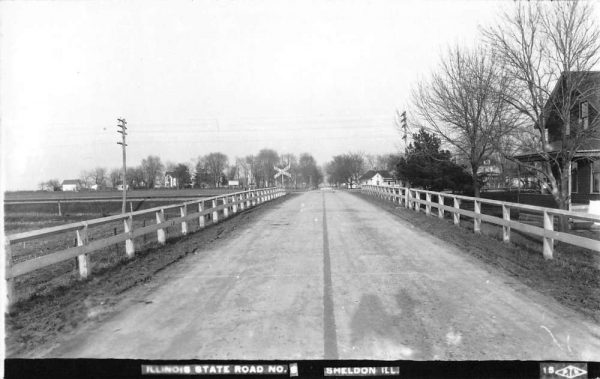 Sheldon Illinois birds eye view State Road No. 9 real photo pc ZE686124