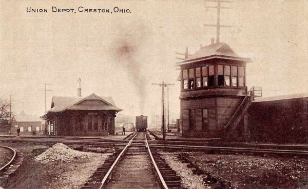 Creston Ohio Union Depot Railroad Vintage Postcard JJ649015