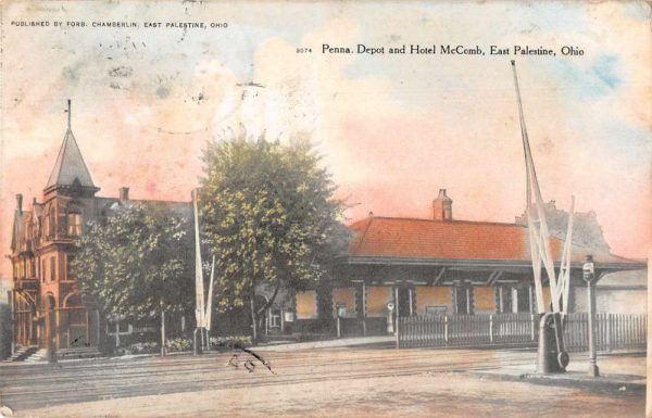 East Palestine Ohio Pennsylvania Depot and Hotel McComb Postcard JJ649393