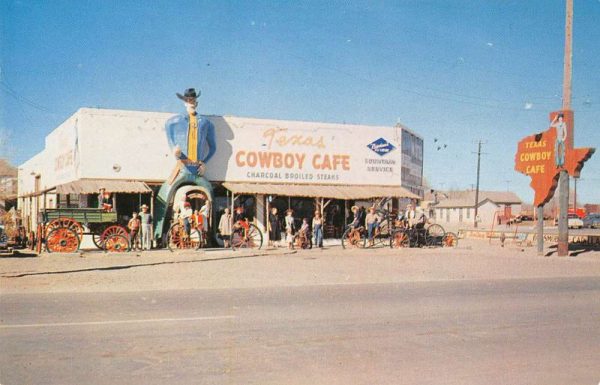 Dalhart Texas birds eye view Cowboy Cafe restaurant vintage pc BB311