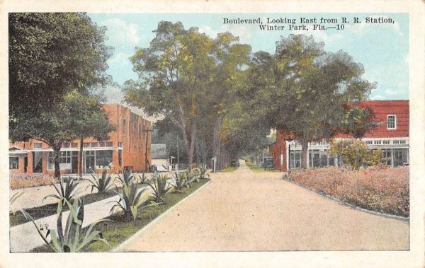 Winter Park Florida boulevard looking east from R. R. Station antique pc BB765