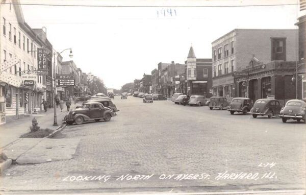 Harvard Illinois Ayer Street Looking north Real Photo Vintage Postcard U504