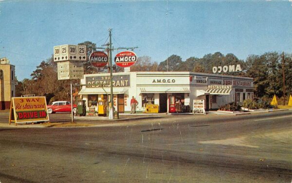 Ludowici Georgia 3-Way Restaurant, Amoco Gas, Photochrome Vintage Postcard U6484