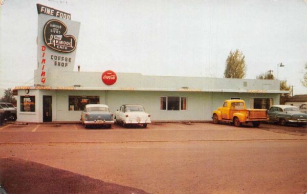 North Eugene Oregon The New Lynwood Cafe Coke Sign Vintage Postcard AA79824