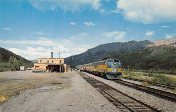 Mt McKinley Park Train Station Alaska Railroad Scene Vintage Postcard AA75870