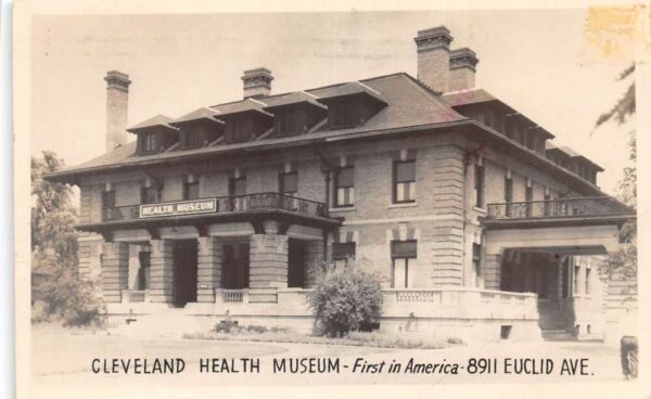 Cleveland Ohio Health Museum Real Photo Vintage Postcard AA75971