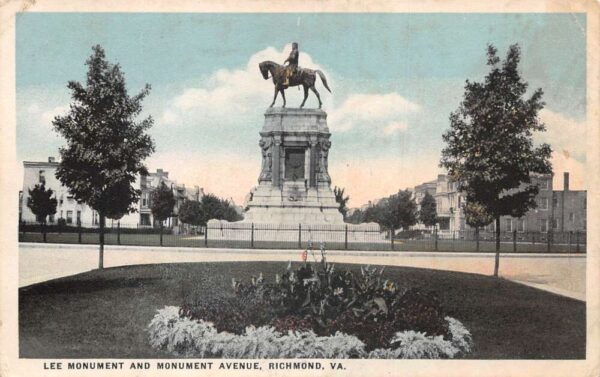 Richmond Virginia Lee Monument and Monument Avenue Vintage Postcard AA76440