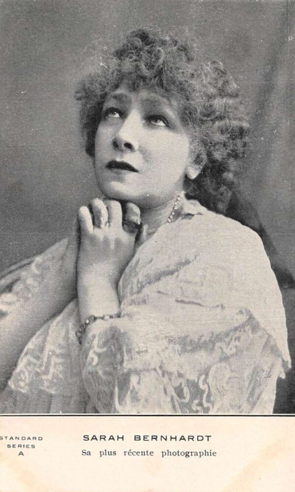 Sarah Bernhardt Actress Portrait Vintage Postcard AA76584