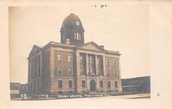 Sullivan Illinois Court House, Real Photo Vintage Postcard U14733