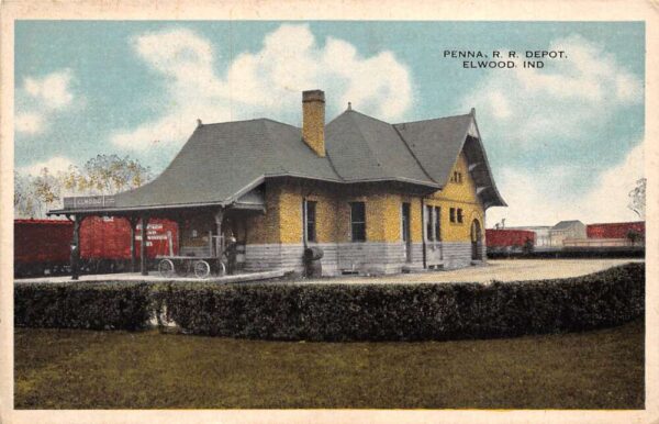 Elwood Indiana Pennsylvania Railroad Depot, White Border Vintage Postcard U14744