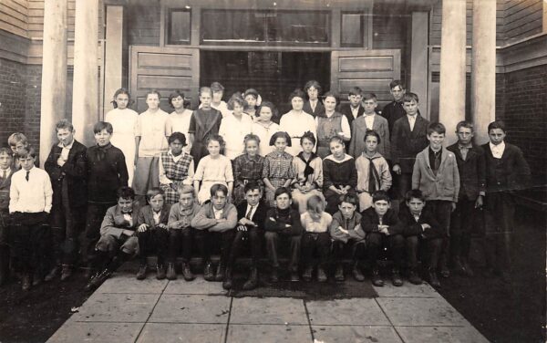 Kelso Washington 6th Grade Class Photo, Vintage RPPC U14785