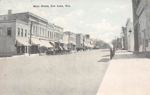 Fox Lake Wisconsin Main Street, Sky Tinted Vintage Postcard U14799