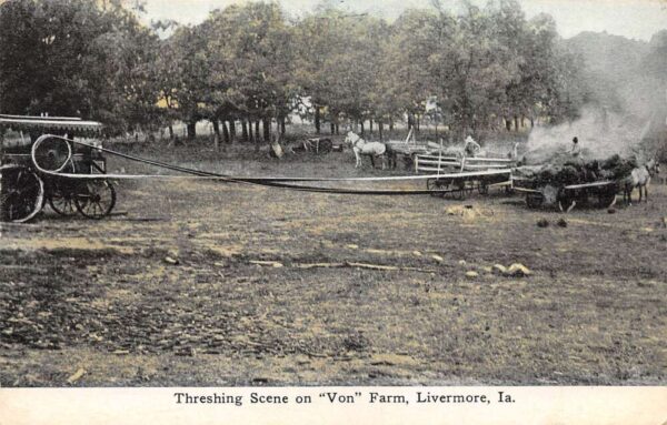 Livermore Iowa Von Farm Threshing Scene Vintage Postcard AA79483