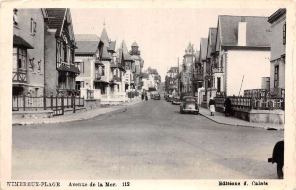 Wimereux Plage France Avenue de la Mer Street Scene Real Photo Postcard AA93557