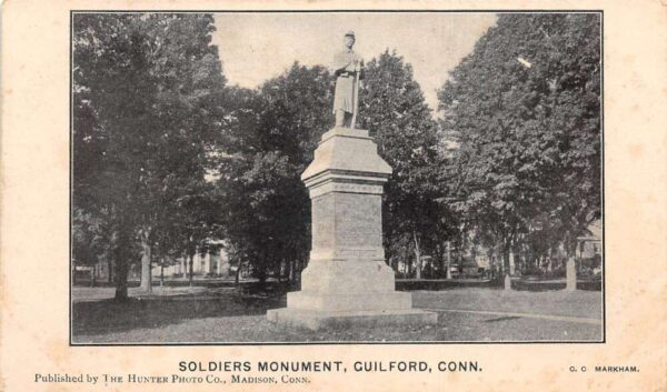 Guilford Connecticut Soldiers Monument Vintage Postcard AA93670