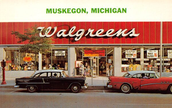 Muskegon Michigan Walgreens Pharmacy, Chrome, Vintage Postcard U22178