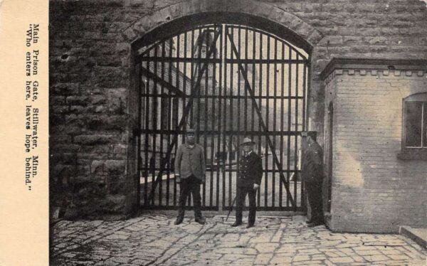 Stillwater Minnesota Main Prison Gate Vintage Postcard AA93966