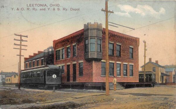 Leetonia Ohio Y and OR Railway YS Depot Trolley Station Postcard AA94550