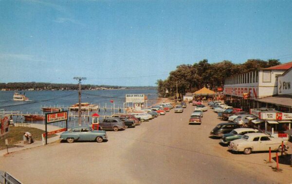 Arnolds Park Iowa Lake Okoboji Roof Garden Vintage Postcard AA94580