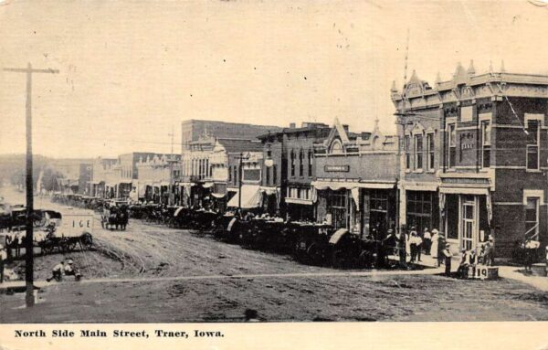 Traer Iowa North Side Main Street Vintage Postcard AA94642