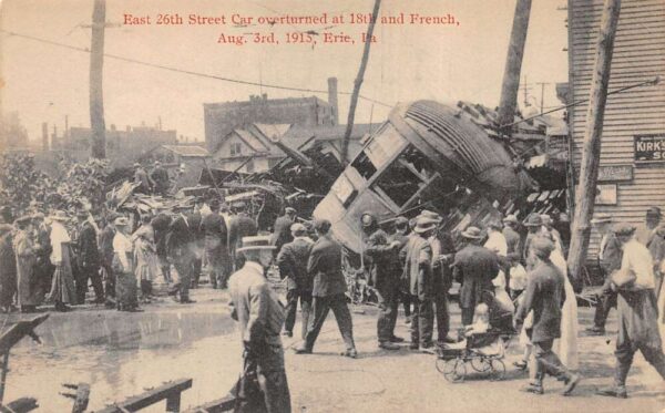 Erie Pennsylvania East 26th Street Car Trolley Wreck and Crowd Postcard AA96217