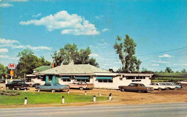 Cambridge Junction Michigan Greyhound Bus Station Vintage Postcard AA96329