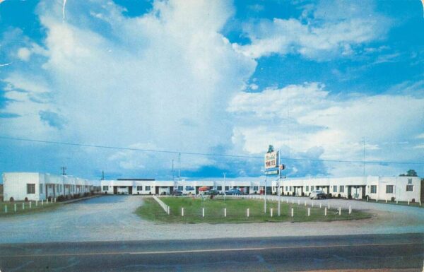 Clanton Alabama Cloverleaf Motel Vintage Postcard AA92871