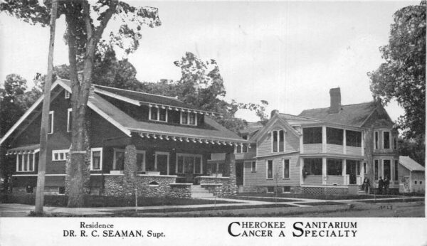 Cherokee Iowa Cancer Sanitarium Dr.Seaman Residence Vintage Postcard AA92878