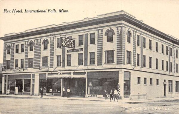 International Falls Minnesota Rex Hotel Street Scene Vintage Postcard AA92901